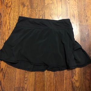 Lululemon black ruffle skirt/skort